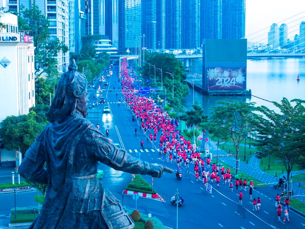 Giải chạy năm nay mang thông điệp “Bước chạy vì một Việt Nam vượt trội".