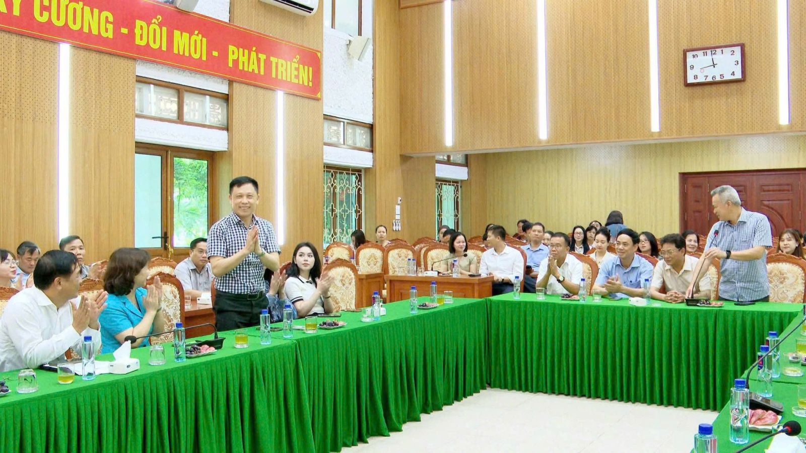 Nhà báo Nguyễn Thành Lợi, Phó Giám đốc Báo và phát thanh truyền hình Hà Nội 