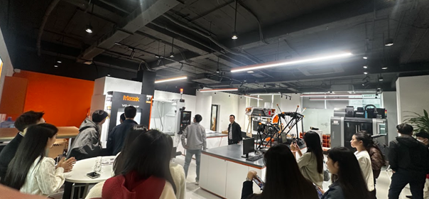 Showroom – mắt xích mới của hệ sinh thái đổi mới sáng tạo