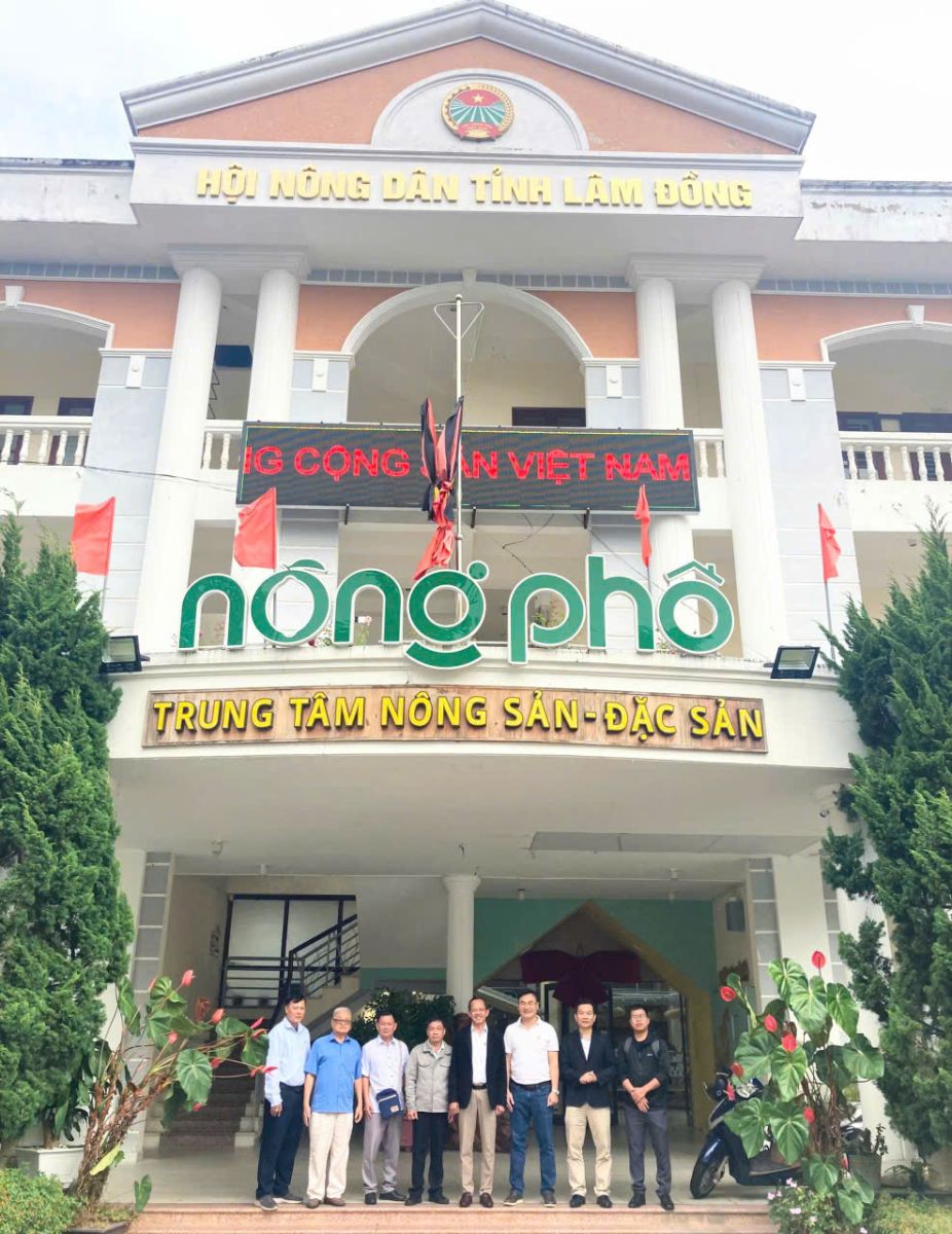Đoàn doanh nghiệp VFAEA đến thăm và làm việc tại trụ sở HND tỉnh Lâm Đồng