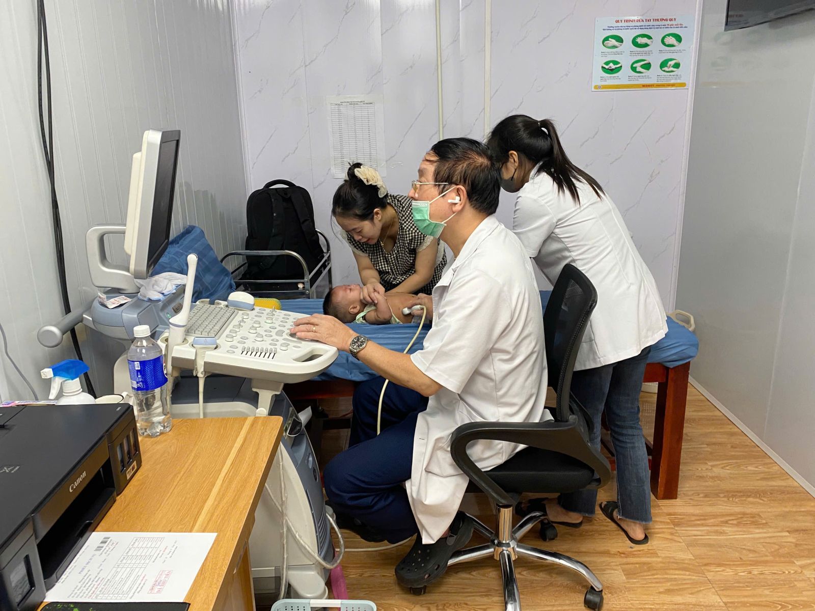 . Phòng khám lúc nào cũng đông bệnh nhân