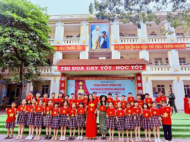Học sinh Trường Tiểu học Thanh Mỹ sôi nổi tìm hiểu lịch sử ngày 30/4